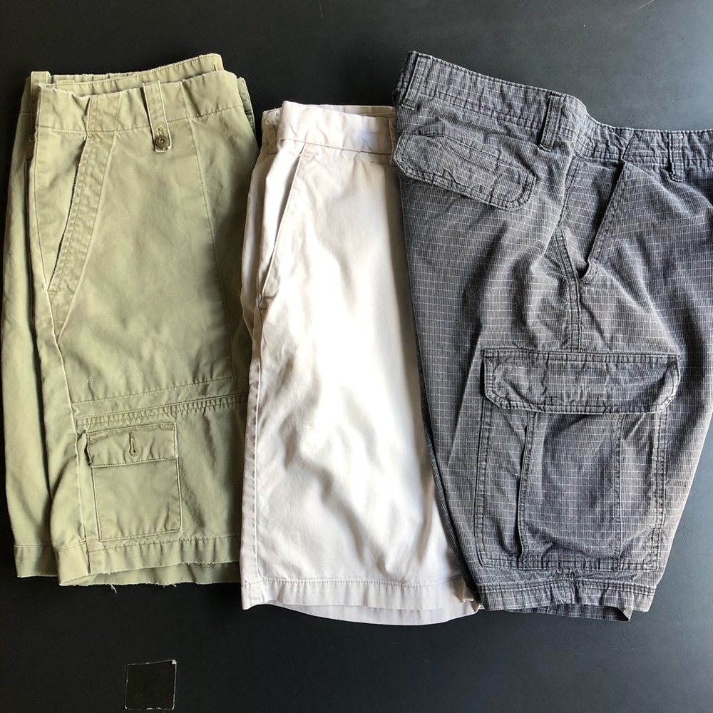Lot of 3 Men’s shorts Size 32